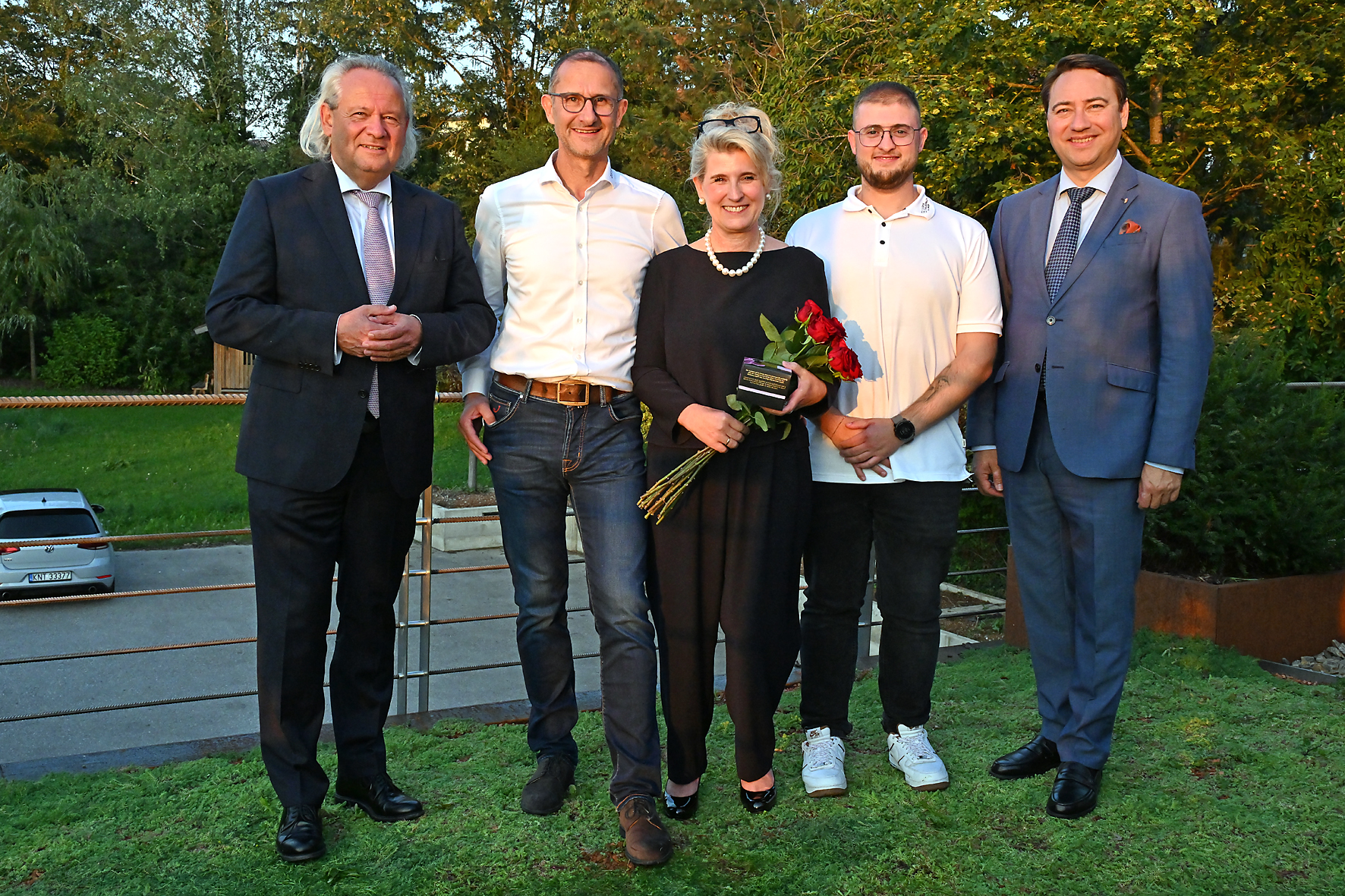 EUGEN TRAUSSNER BAU GmbH „Neueröffnung Bürogebäude“